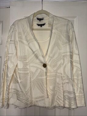 Misook Cream Textured Single-Button Blazer with tank set. size Petit Large